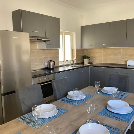 Water'S Edge Spinola Bay Apartment Saint Julian's